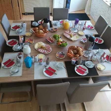 Pension Check In Hotell Güstrow Eksteriør bilde