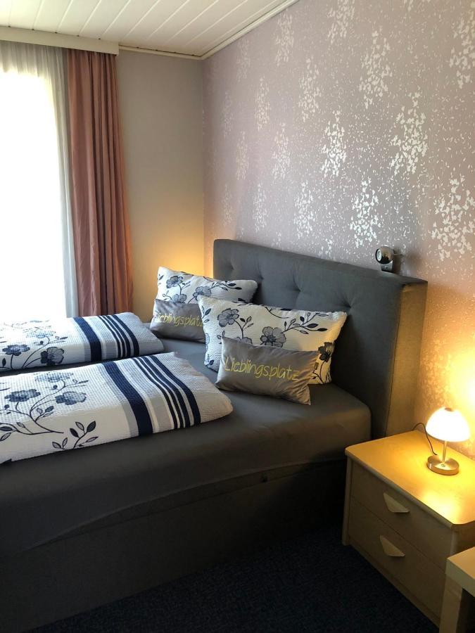 Pension Check In Hotell Güstrow Eksteriør bilde