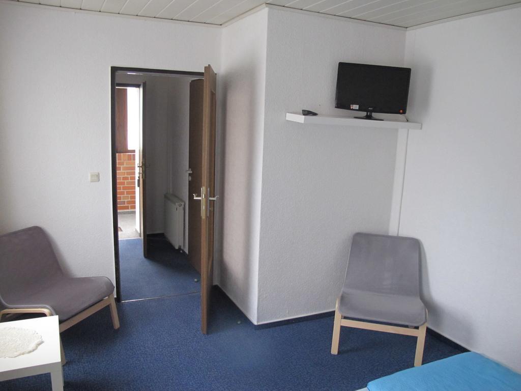 Pension Check In Hotell Güstrow Eksteriør bilde
