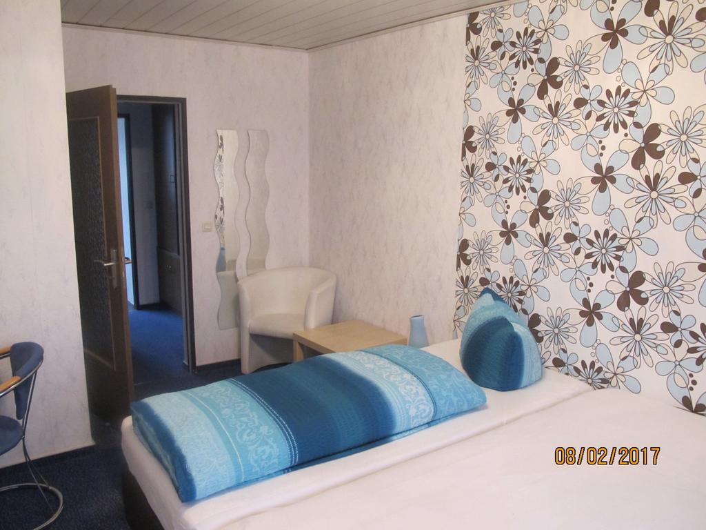 Pension Check In Hotell Güstrow Eksteriør bilde