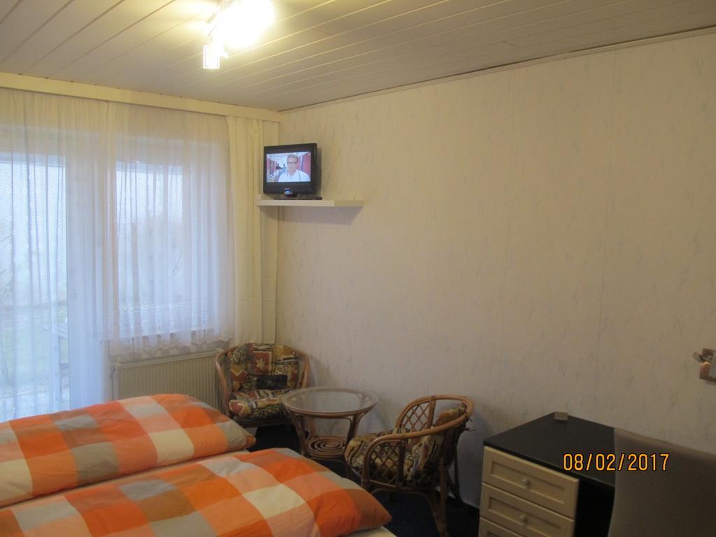 Pension Check In Hotell Güstrow Eksteriør bilde