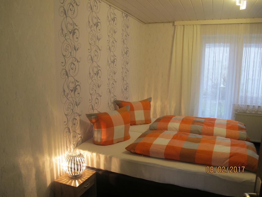 Pension Check In Hotell Güstrow Eksteriør bilde